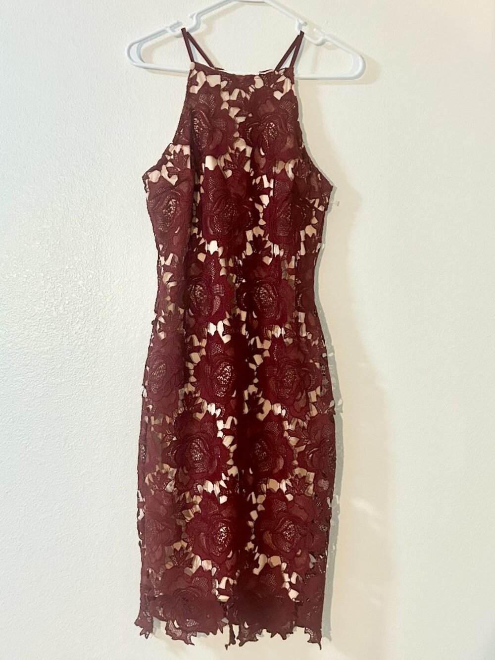 Lulus Temps De L’Amour Burgundy Crochet Lace Bodycon Midi Dress Nude Liner M